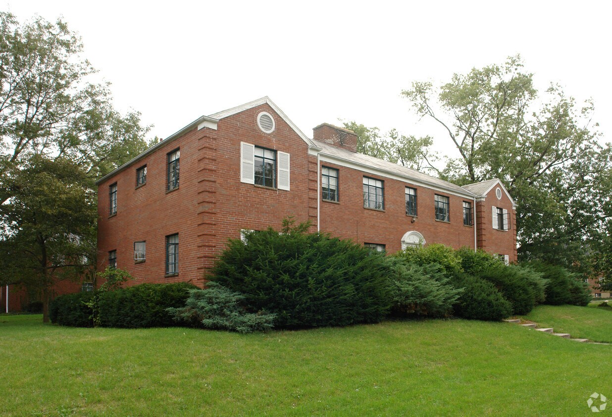 Foto del edificio - 2010 Elmwood Ave