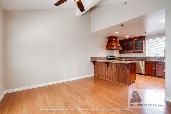 Foto del edificio - Welcome Home to Comfort and Convenience in...