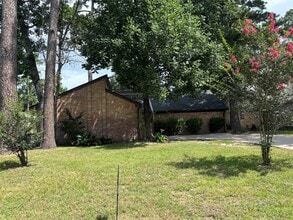 Building Photo - 22707 Cranberry Trail