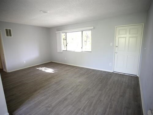 Building Photo - 7100 Fulton Ave