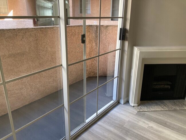 Foto del edificio - 475 E Orange Grove Ave