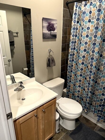 Foto del edificio - 1730 W Beach Ave