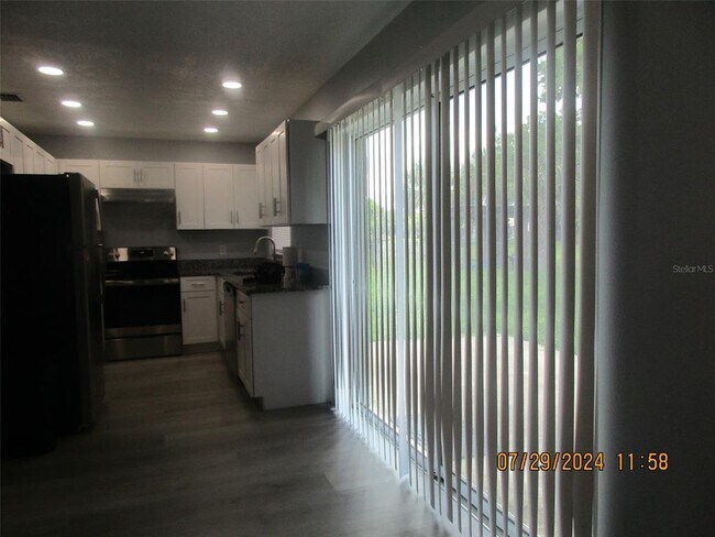 Foto del edificio - 125 Alderwood Dr