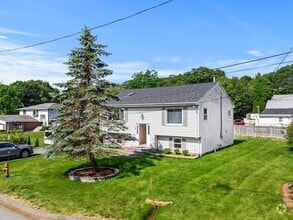 Building Photo - 14 N Glenway Ave