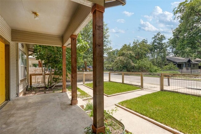 Foto del edificio - 2318 Willow St