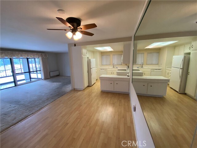 Foto del edificio - 3170 Via Vista