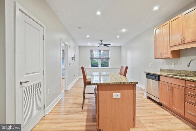 Building Photo - 1800 Wilson Blvd