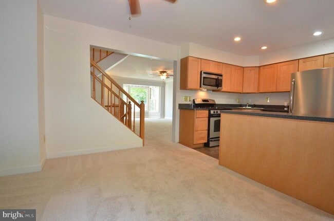 Building Photo - 6134 Joust Ln