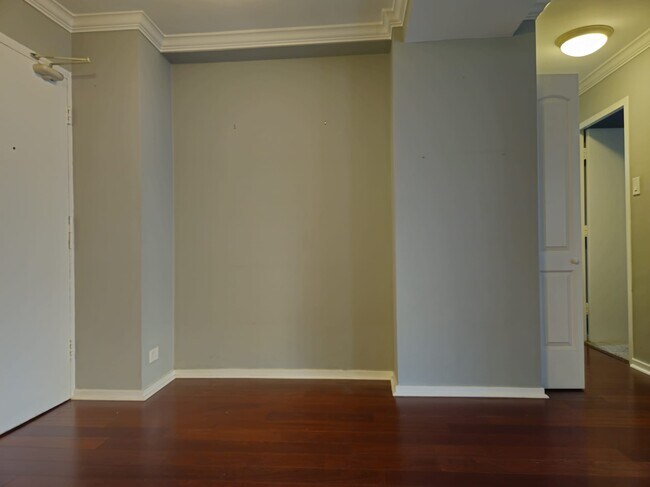 Sala de estar - 2909 N Sheridan Rd
