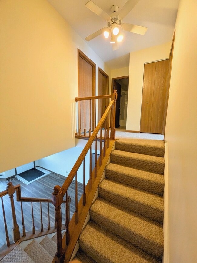 Building Photo - 28 N Oltendorf Rd