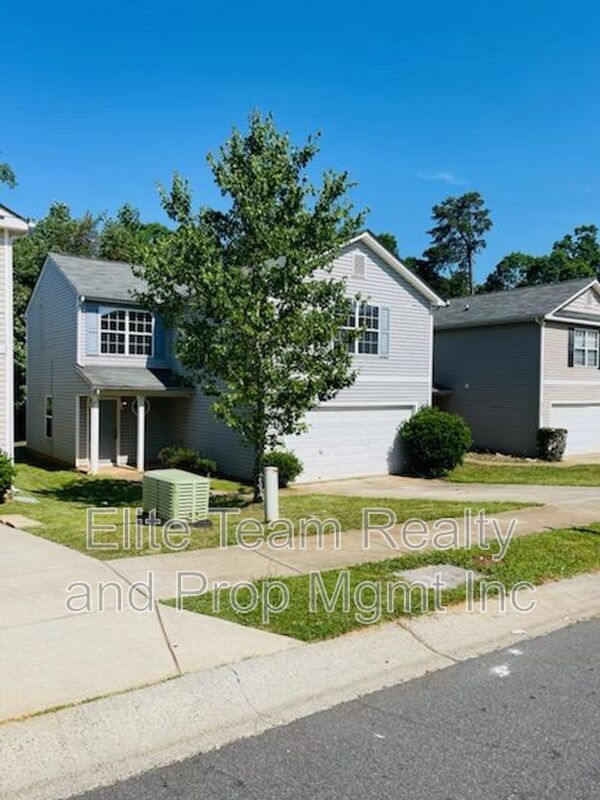 Foto del edificio - 5709 Kelden Walker Ln