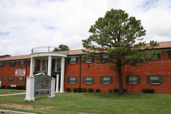 Building Photo - Old South Apartments