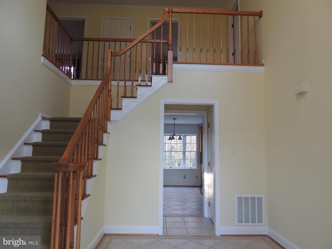 Foto principal - 7609 Lake Glen Dr