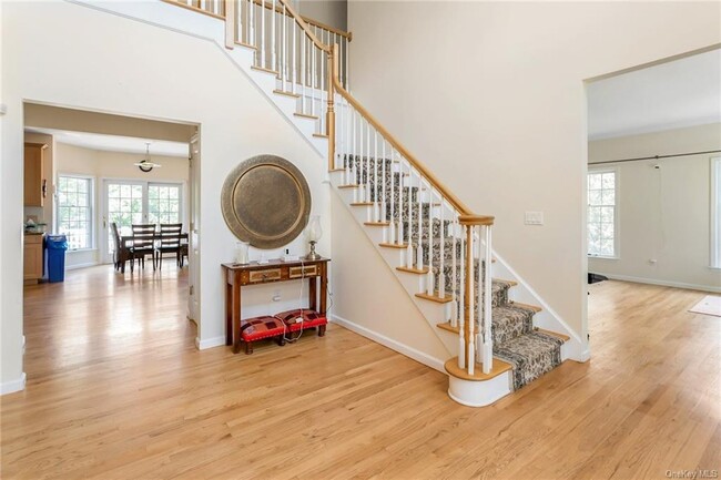 Building Photo - 34 Pebblebrook Way