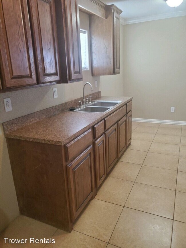 Building Photo - 3 br, 1 bath House - 3704 HOLLEY