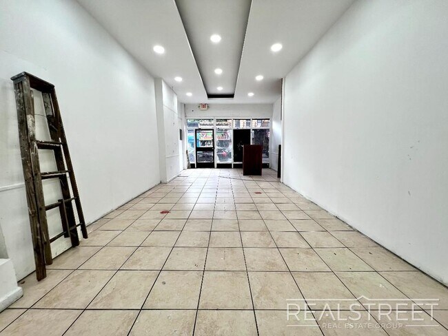 Plano de planta - 491 Tompkins Ave