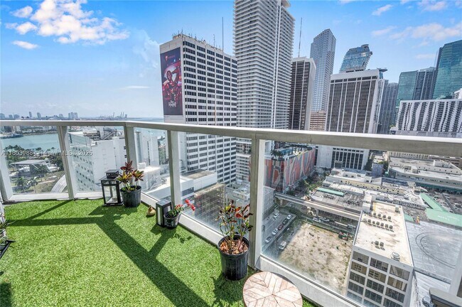 Foto del edificio - 253 NE 2nd St