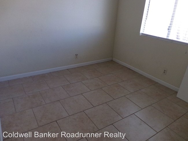 Building Photo - 55977 Pueblo Trl