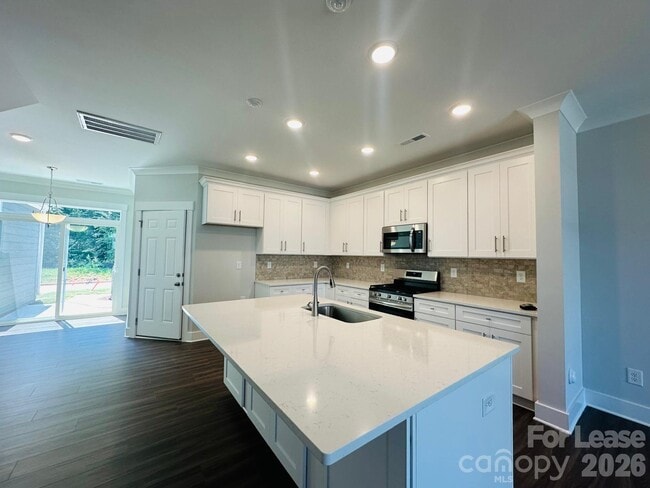 Building Photo - 5633 Stafford Rd