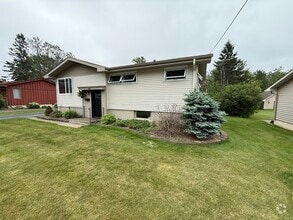 Building Photo - 588 W Winona St