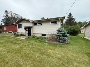Building Photo - 588 W Winona St