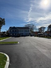 Building Photo - 626 Main St