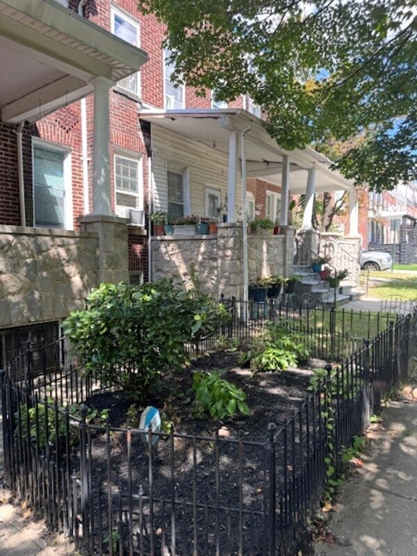 Photo - 2216 Whittier Ave Townhome