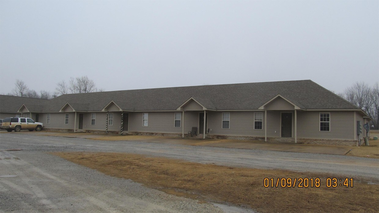 22 County Road 100 Unit A, Bono, AR 72416 Room for Rent in Bono, AR