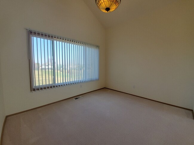 Building Photo - Great Community Amenities! 4-Bedroom, 2.5-...