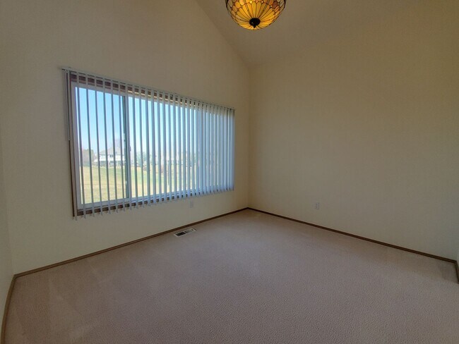 Foto del edificio - Great Community Amenities! 4-Bedroom, 2.5-...