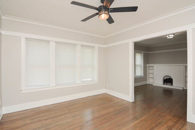 Foto del edificio - 3907 W Wellington Ave