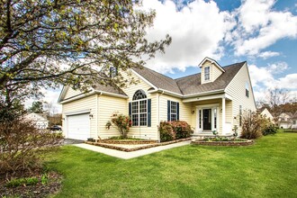 Building Photo - 30 Wanoma Cir