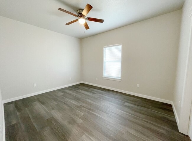 Building Photo - Cozy 3 bed, 2 bath close to Choctaw Casino