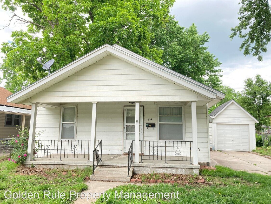 Primary Photo - 2 br, 1 bath House - 614 W 7th Ave