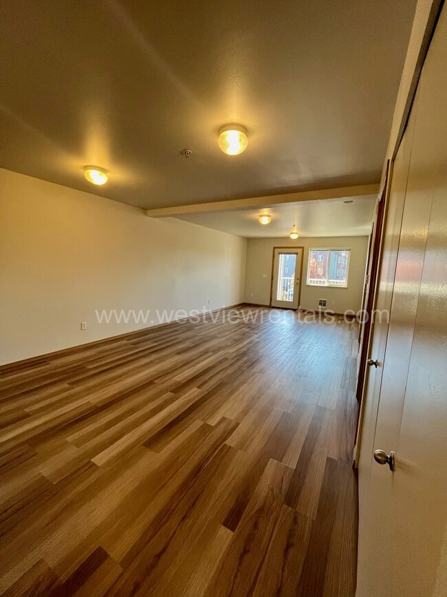 Foto del edificio - Benjamin Court Apartments