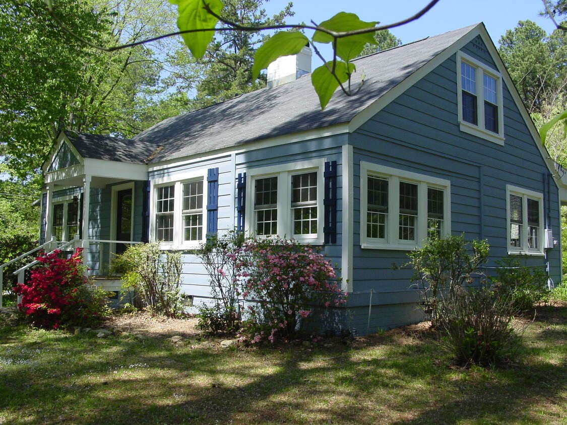 92 Pine Hill Dr Carrboro, NC 27510 Alquileres en Carrboro, NC