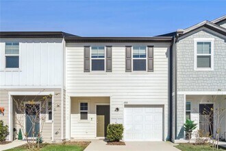 Building Photo - 5931 Chestnut Grv Pl