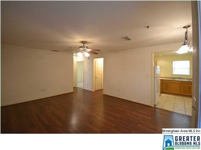 Primary Photo - 185 Allen Dr