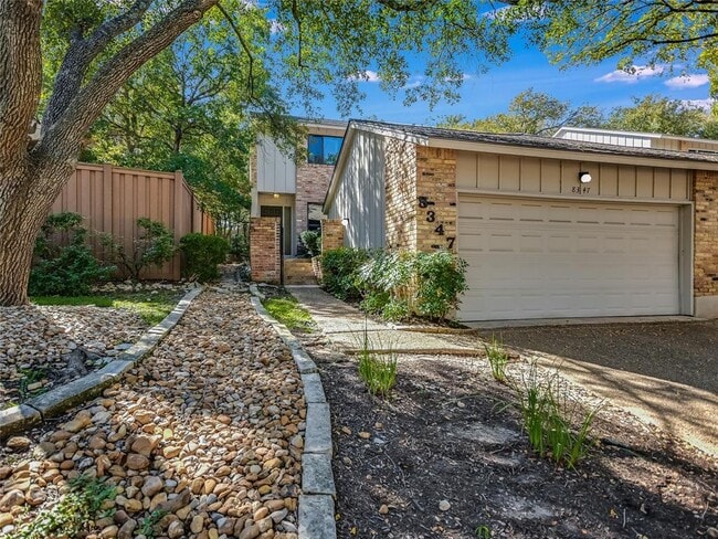 Building Photo - 8347 Summerwood Dr