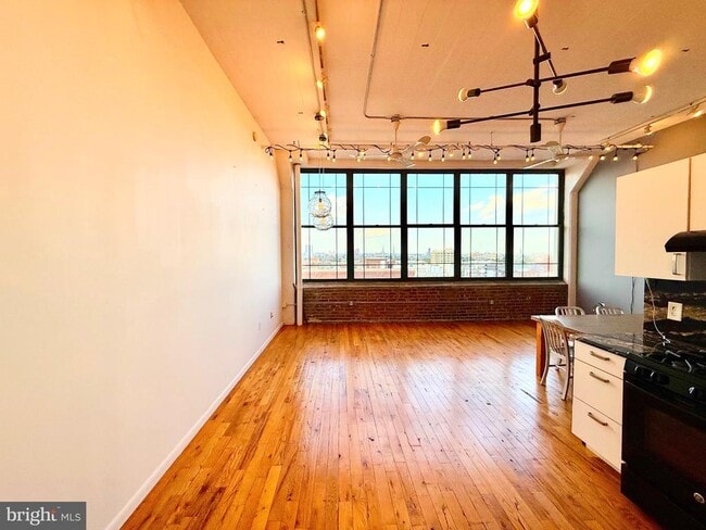 Foto del edificio - 314 N 12th St
