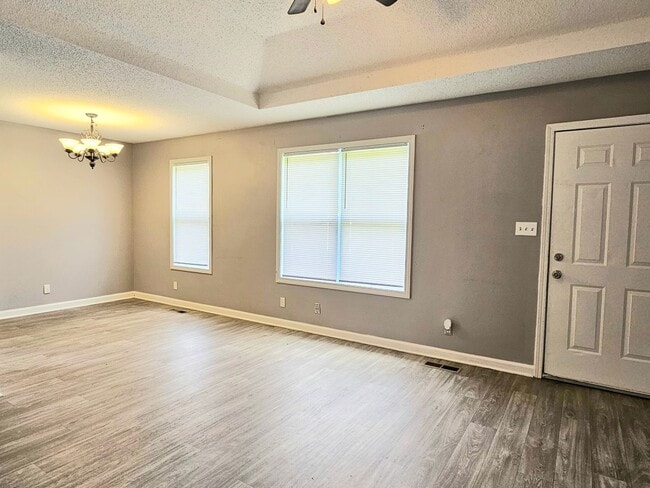 Building Photo - 1331 Hugh Hunter Rd