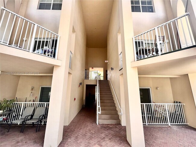 Foto del edificio - 10870 NW 88th Terrace