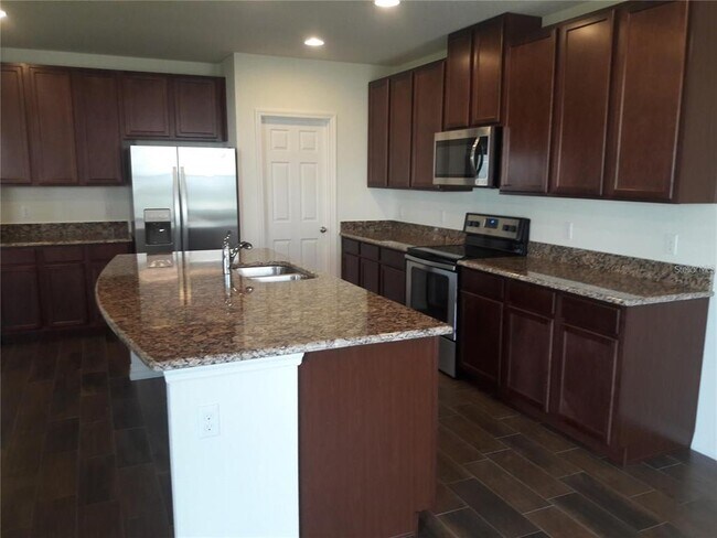 Building Photo - 3202 Turret Dr