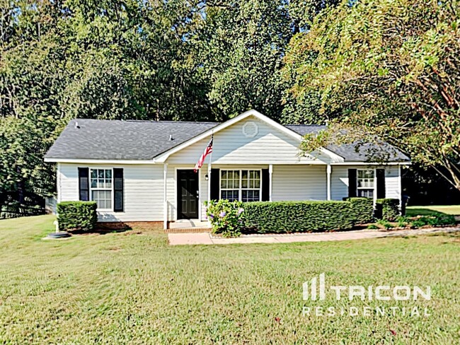 Building Photo - 2437 River Chase Dr