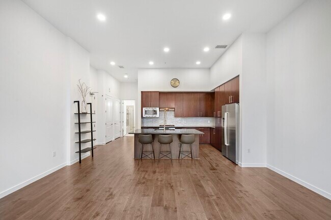 Foto del edificio - 4820 Caroline St