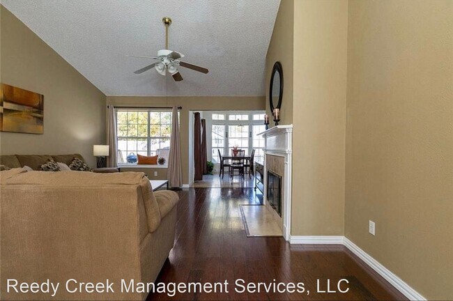 Foto del edificio - 3 br, 2 bath House - 5527 Twin Timbers Drive
