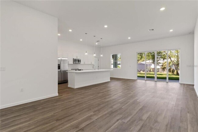 Foto del edificio - 4344 Jaslo Ave