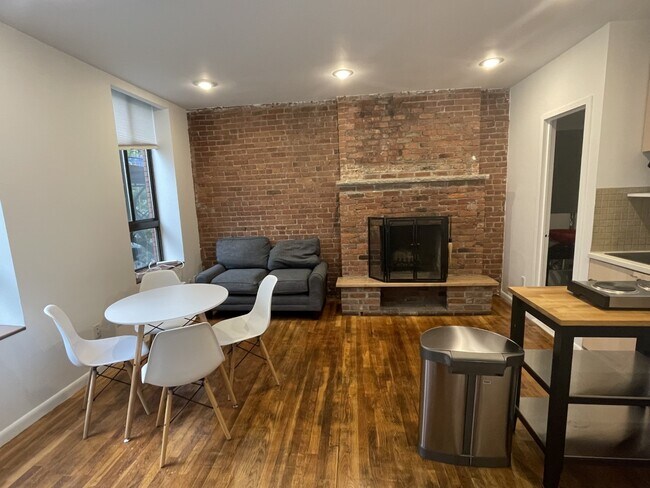 Building Photo - 349 W 53rd St