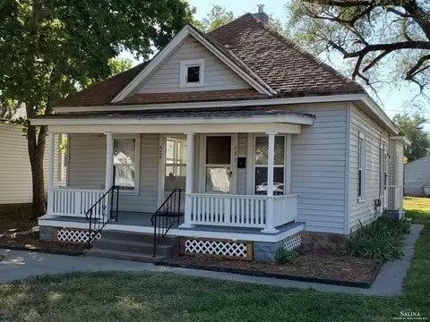 Primary Photo - 329 W Claflin Ave