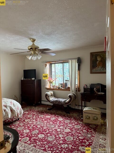 Foto del edificio - 1030 Bennington St